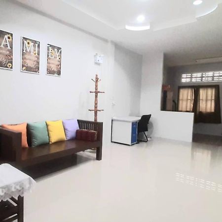 Rutcha Homestay Betong รัชชา โฮมสเตย์ เบตง Zewnętrze zdjęcie